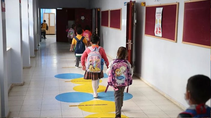 Hatay'daki deprem sonrası Mersin'de okullara ara verildi