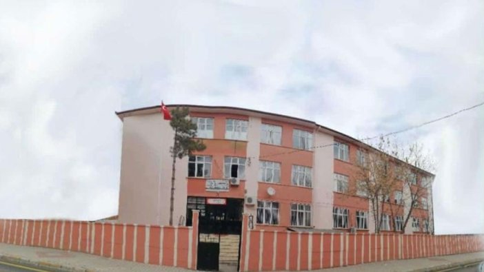 Aksaray'da 3 okula tahliye kararı