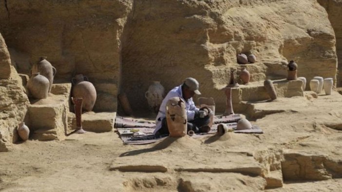 Mısır'da 2 bin yıllık antik mezarlar bulundu