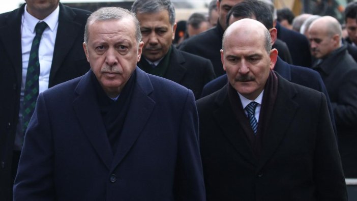 Gündeme bomba gibi düşen iddia: Erdoğan herkesin önünde Soylu'yu neden azarladı?