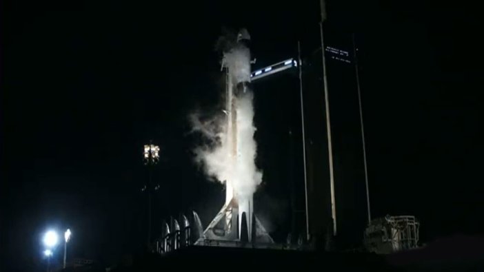 SpaceX 4 kişiyi daha uzaya taşıdı