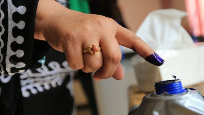 İYİ Parti gündeme getirmişti: YSK 'parmak boyası' kararını açıkladı