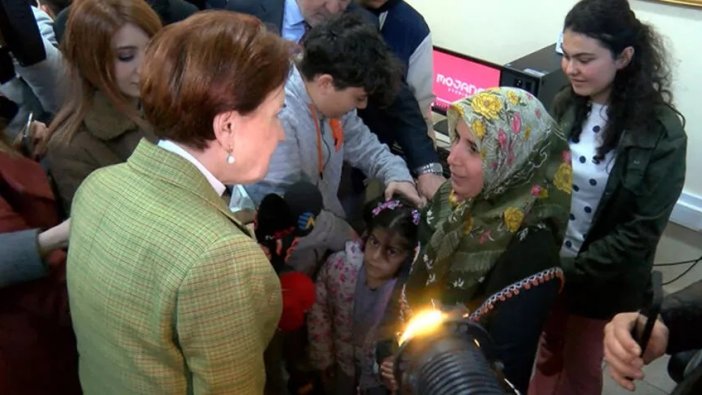 Ankara'da depremzedeleri ziyaret etti: Akşener'den depremzede çocuğa alkış toplayan jest
