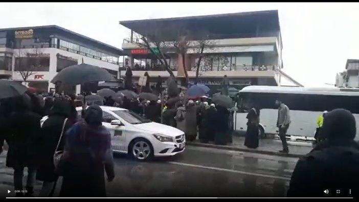 Selin Ciğerci'ye Konya'da linç girişimi!