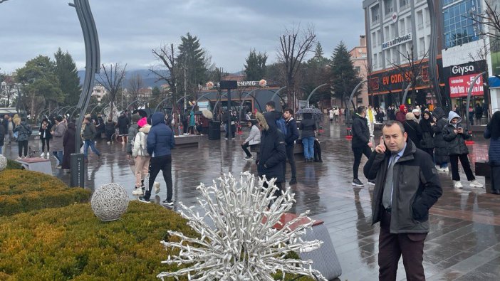 Bolu depremi korku yaratmıştı: Okullar için tatil açıklaması geldi