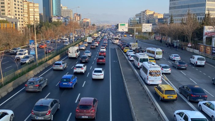 İstanbul’da trafik yoğunluğu: Yüzde 78’e ulaştı!