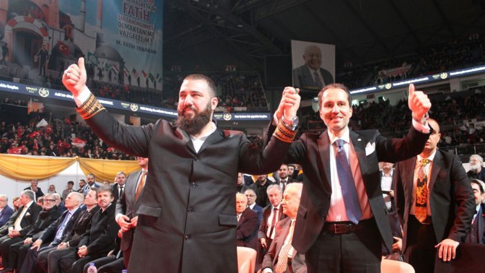 'Şehzade' Abdülhamit, Erbakan'ı yıkan kararı açıkladı: Osmanoğlu ailesi olarak...