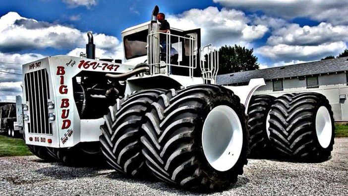 Dünyanın en dev traktörü!