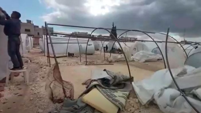 Suriye'de şiddetli fırtına: 2'si çocuk 4 kişi öldü