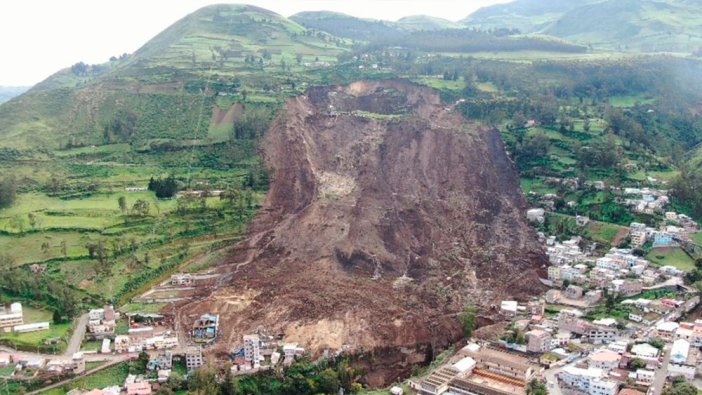 Ekvador'da toprak kayması: Birçok mahalle toprak altında kaldı! 23 ölü 67 kayıp