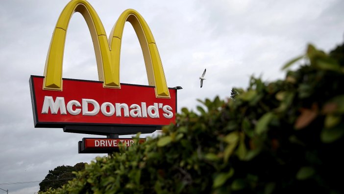 Dünyaca ünlü hamburger markası McDonalds'tan işçi kararı