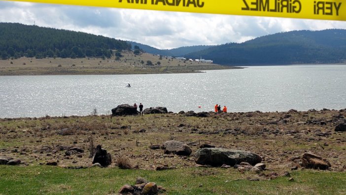 Bolu'da tekne battı: 1 kişi kayboldu!