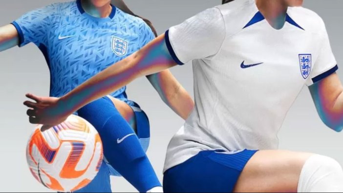 İngiltere kadın milli takımı oyuncuları sahaya mavi şort ile çıkacak