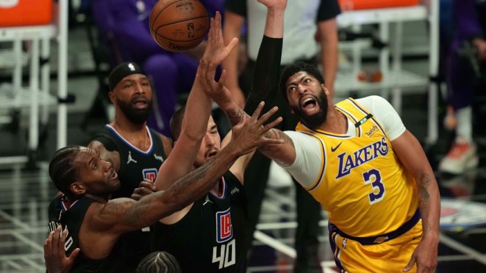 LA Clippers – LA Lakers maçı hangi kanalda, saat kaçta?