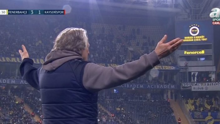 Jesus bile ortalığı yatıştıramadı: Fenerbahçe taraftarı maçta oyuncuları ve yönetimi topa tuttu