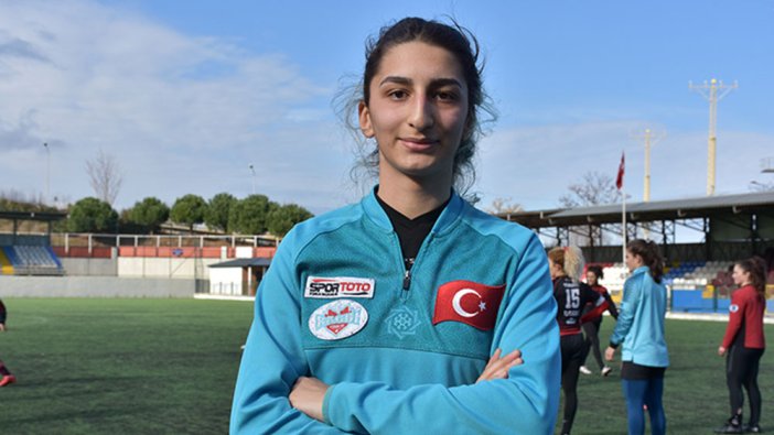 Ragbi Kadın Milli Takımı oyuncusu Ayça Akçınar, olimpiyat hayaliyle çalışıyor