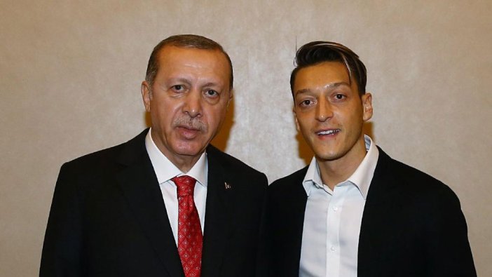 Ankara kulislerini karıştıran iddia! Mesut Özil resmen siyasete atılıyor