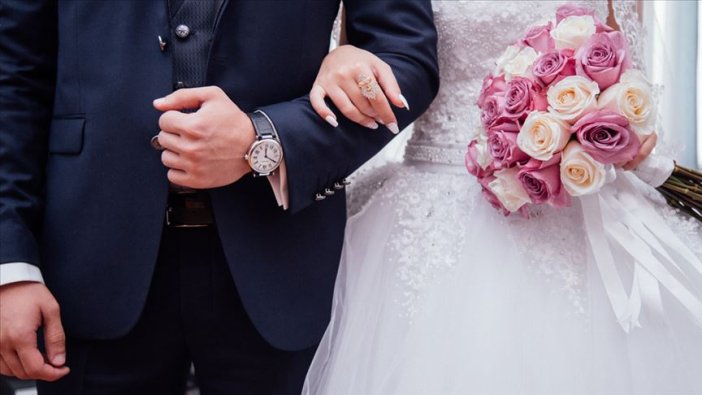 İBB gelin ve damat adayları için harekete geçti: Evlenecek çiftlere kaç TL destek verecek