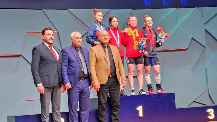 Milli halterciler, Avrupa Şampiyonası'na madalyayla başladı