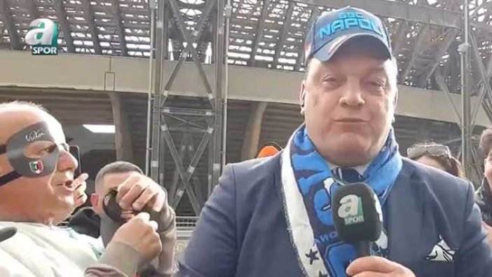 Napoli taraftarı etrafını sardı! ASpor muhabiri canlı yayında neye uğradığını şaşırdı
