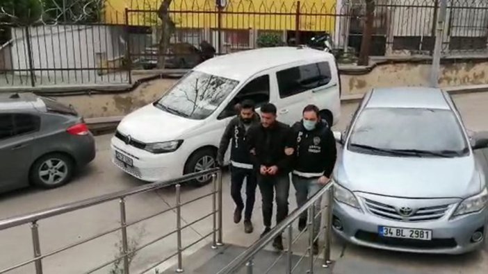 Üsküdar'da yıkımı silahıyla engelleyen şüpheli yakalandı