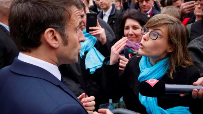 Fransa Cumhurbaşkanı Macron, sokakta yuhalandı