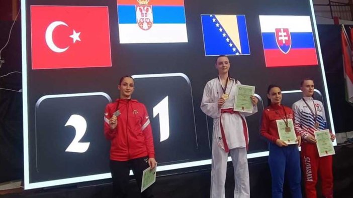 Milli karateci Sena Kızılaslan gümüş madalya kazandı