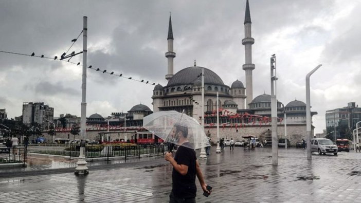 İstanbul'a sağanak yağış uyarısı: Geceye ve yarına dikkat!