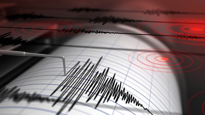 Sivas'ta korkutan deprem: Birçok şehirden hissedildi