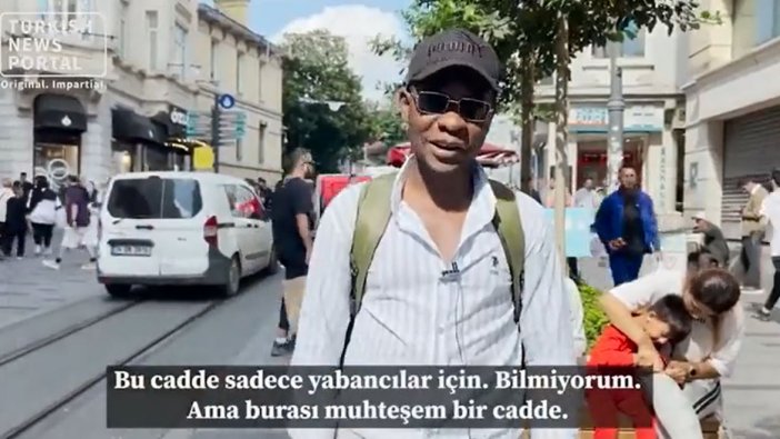 Ugandalı müzisyen bile Taksim'in son halini görünce şaşırdı