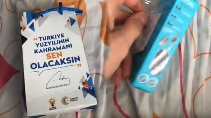 Oy kaybeden AKP, gençlerin gözünü boyamak için bakın ne dağıtıyor