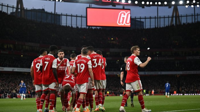 Arsenal, Chelsea'yi sahadan sildi: Şampiyonluk yarışında işler kızıştı