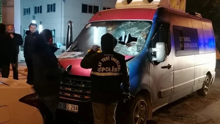 CHP'nin aracına saldırı mı yapıldı! Seçim minibüsü dakikalar alev aldı