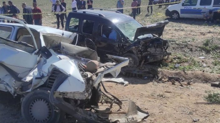 Konya'da feci kaza: 5 ölü, 2 yaralı