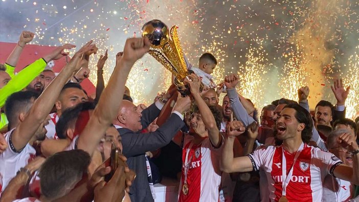 Samsunspor'da coşkulu şampiyonluk kutlaması