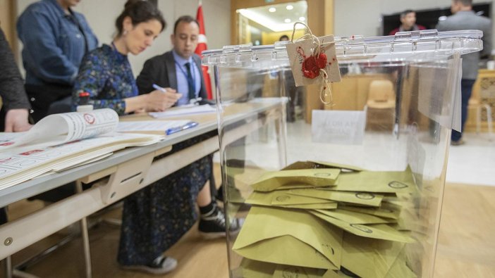 Bosna Hersek’te kullanılan oylar Türkiye’ye gönderildi