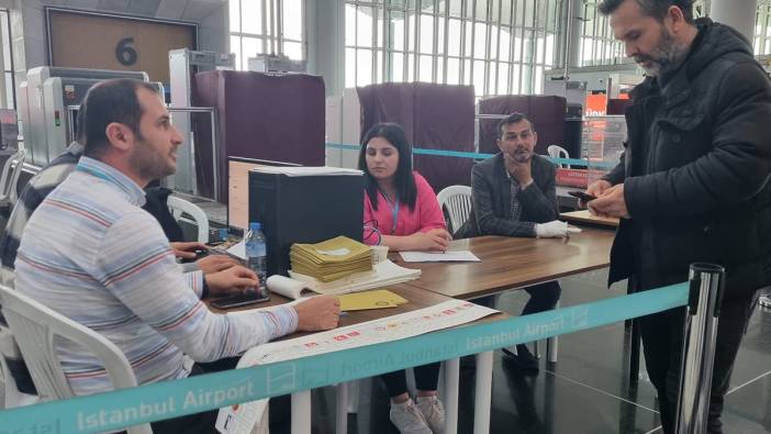 İstanbul Havalimanı'nda oy verme işlemine devam ediliyor