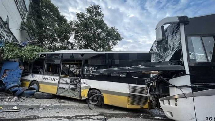 Bursa’da korkutan kaza! İki şoför yaralandı