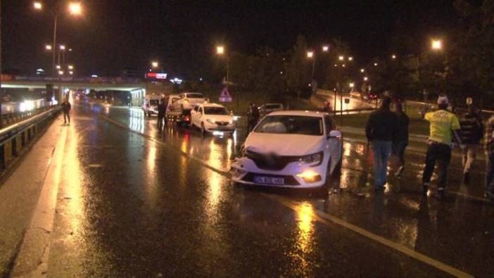 Maltepe’de 12 aracın karıştığı zincirleme kazada 3 kişi yaralandı!
