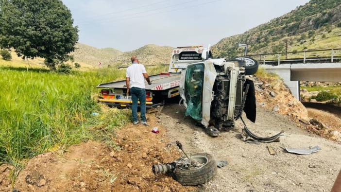 Mardin'de araç takla attı: 2 yaralı