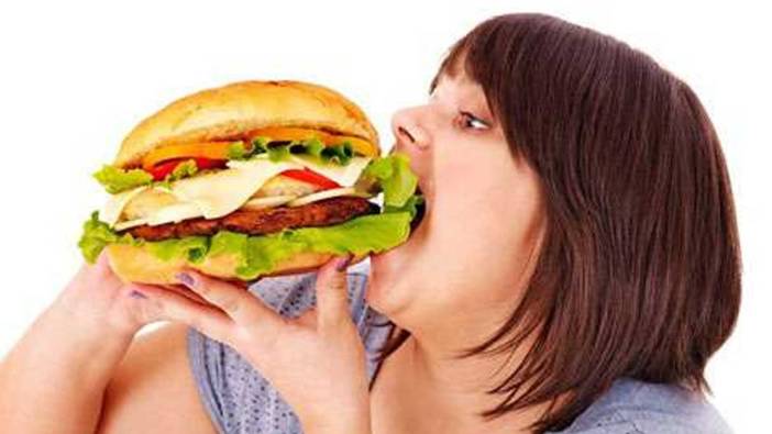 Karın ve bel bölgesindeki yağlanma obezitenin ilk belirtisi