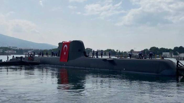 MSB duyurdu! Yeni tip denizaltı gemisi Hızırreis suya indirildi