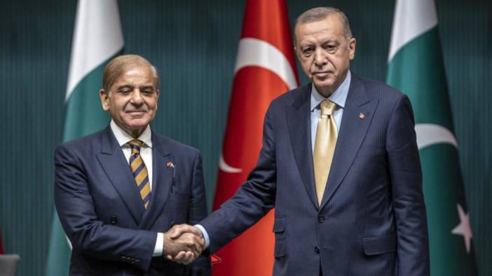 Pakistan Başbakanı Şerif'ten Erdoğan'a tebrik telefonu