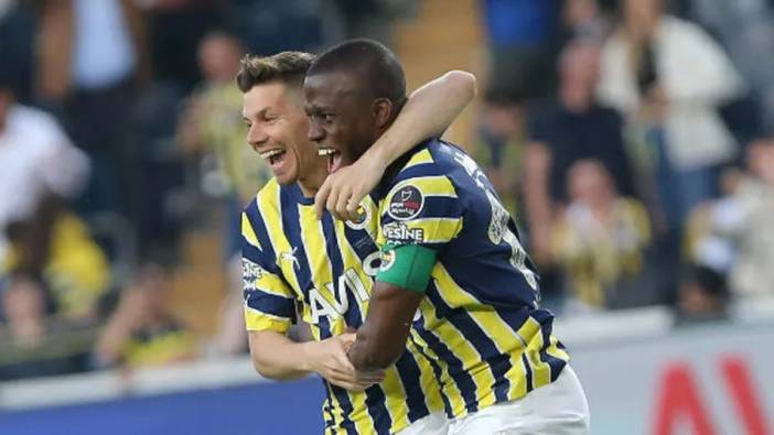Fenerbahçe'nin golcüsü Valencia Alex'in gol rekorunu kırdı!