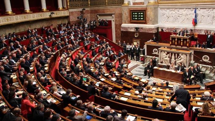 Fransa'dan sosyal medya fenomenlerine özel yasa tasarısı