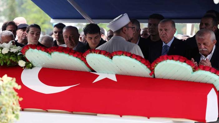 Cumhurbaşkanı Erdoğan, Mehmet Barlas'ın cenazesine katıldı