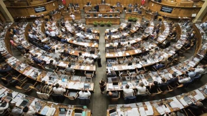 İsviçre Temsilciler Meclisi Ukrayna için 5 milyar franklık yardım paketini reddetti