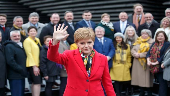 İskoçya Başbakanı gözaltına alındı
