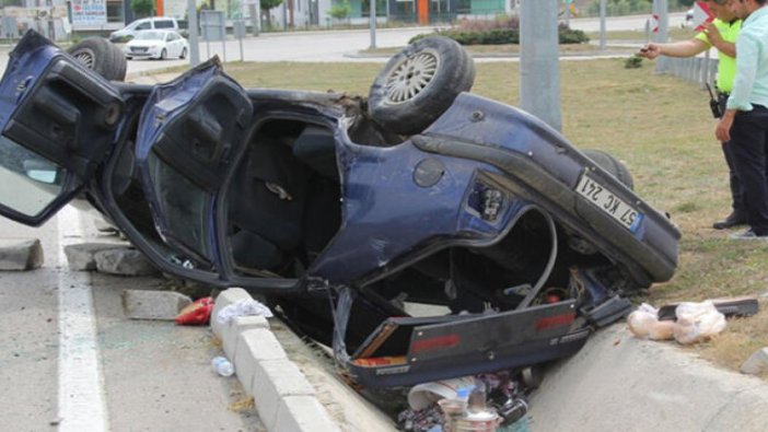 Samsun Havza'da feci kaza: Otomobil takla attı