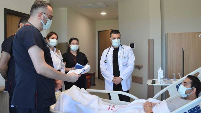 Bursa Şehir Hastanesi'nde iki hastaya böbrek nakli yapıldı